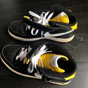 Nike Air Force 1 ‘07 High (Black & Yellow)